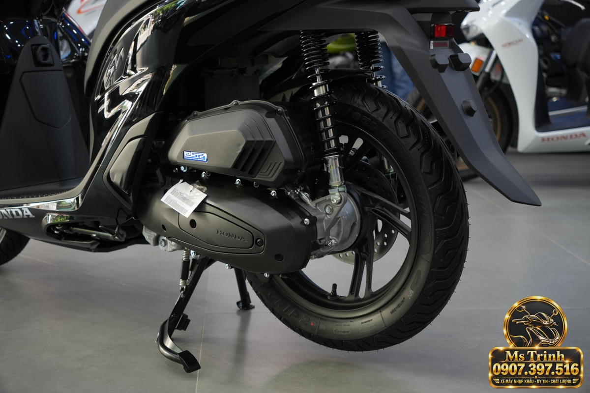 Honda SH150i Ý đen bóng 2027 tại Quảng Trị - Sơn bóng lịch sự, tiện ích cho mỗi ngày