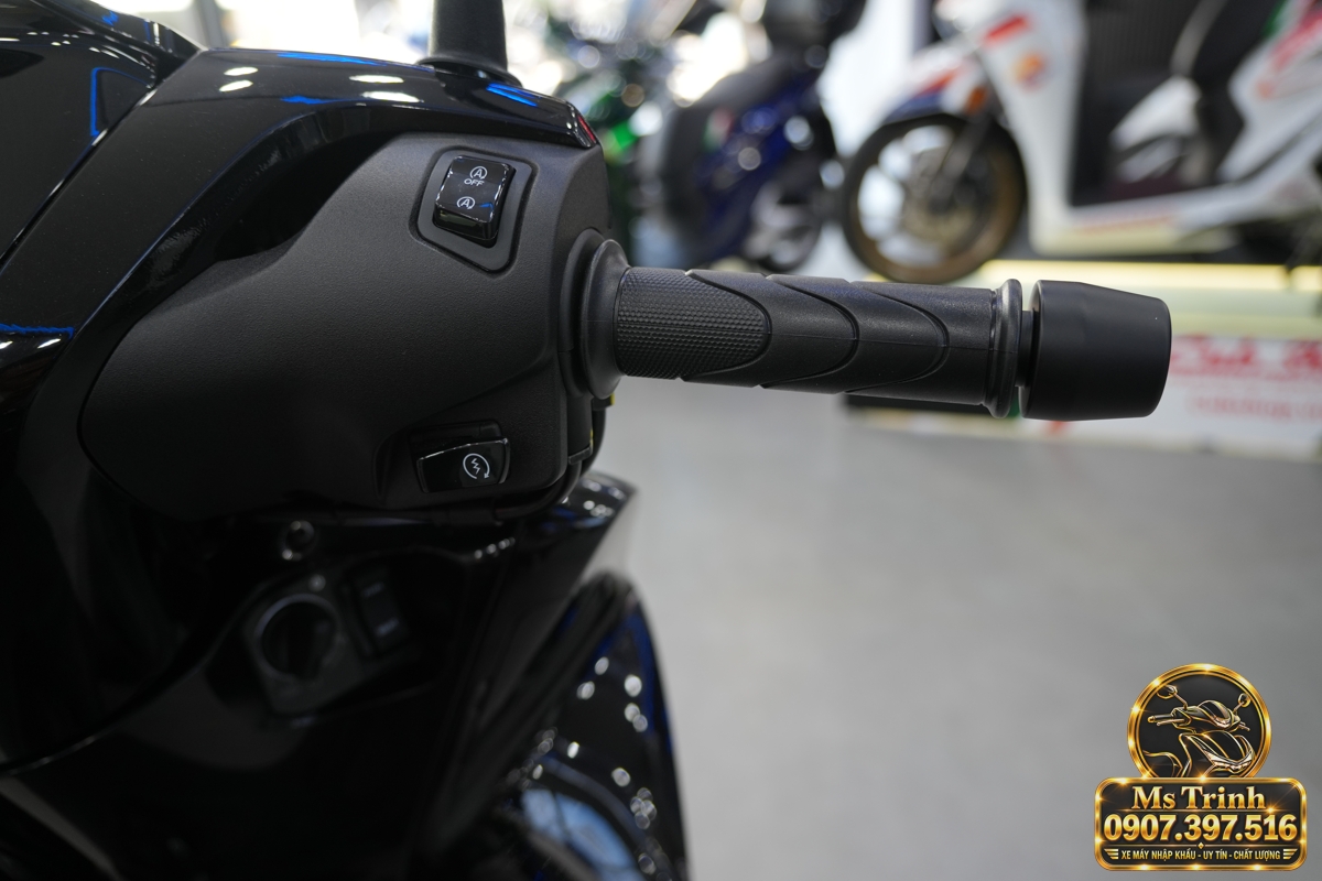 Honda SH150i Ý đen bóng 2027 tại Quảng Trị - Sơn bóng lịch sự, tiện ích cho mỗi ngày