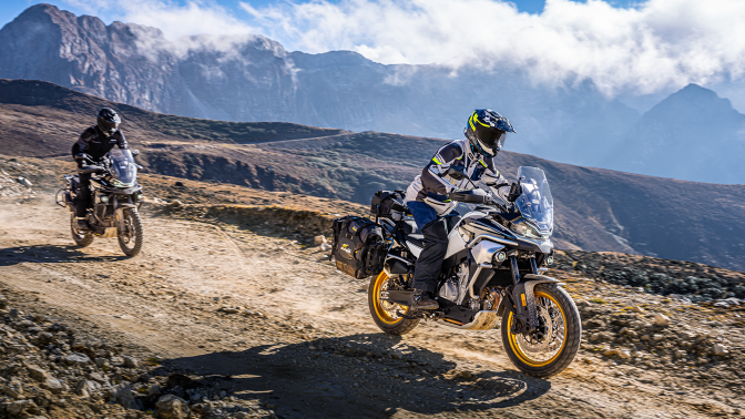 CF Moto 800MT Explorer 2025, ADV Cao Cấp Nhất, Chính Hãng, Giá Tốt tại Quảng Trị