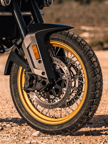 CF Moto 800MT Explorer 2025, ADV Cao Cấp Nhất, Chính Hãng, Giá Tốt tại Quảng Trị