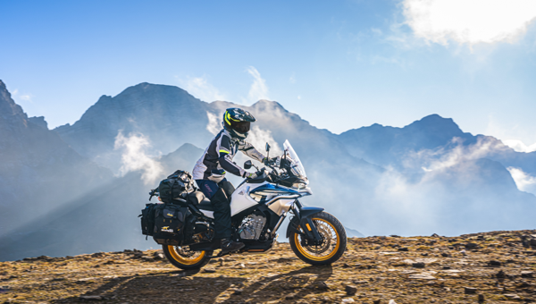 CF Moto 800MT Explorer 2025, ADV Cao Cấp Nhất, Chính Hãng, Giá Tốt tại Quảng Trị