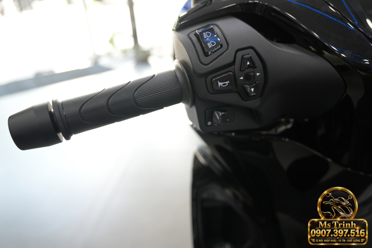 Honda SH150i Ý đen bóng 2027 tại Quảng Trị - Sơn bóng lịch sự, tiện ích cho mỗi ngày