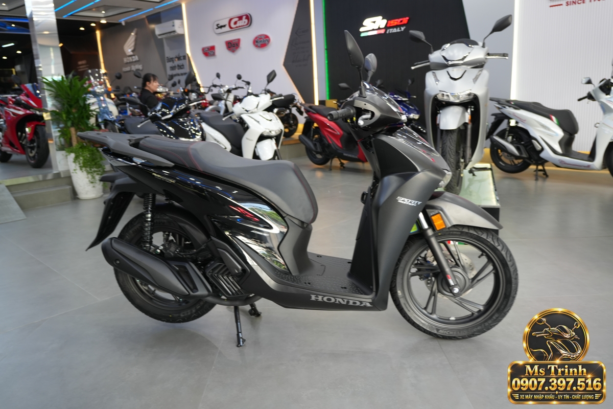 Honda SH150i Ý đen nhám 2027 tại Quảng Trị sắc đen lịch lãm giá tốt, chính ngạch