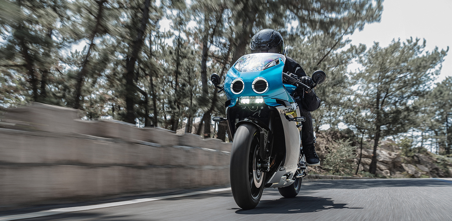 CF Moto VOOM 500SR, 4 Xi Lanh Thẳng Hàng, Retro Sport Độc Đáo tại Quảng Trị