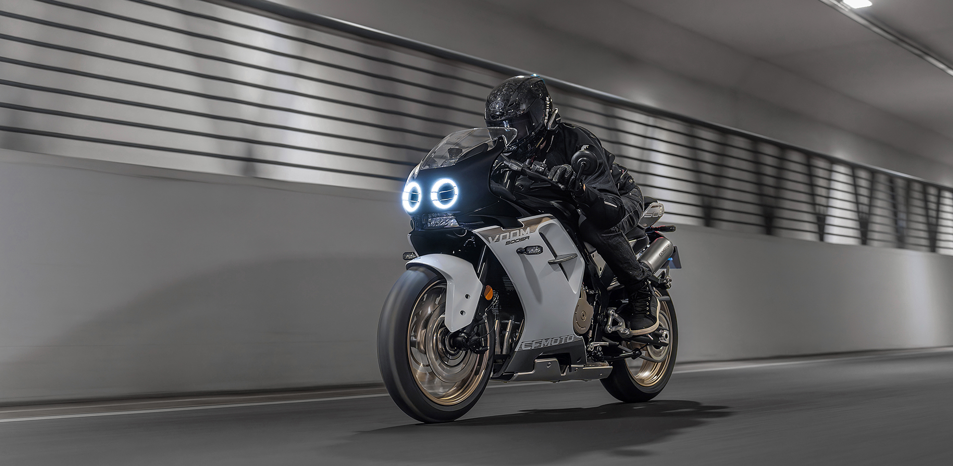 CF Moto VOOM 500SR, 4 Xi Lanh Thẳng Hàng, Retro Sport Độc Đáo tại Quảng Trị