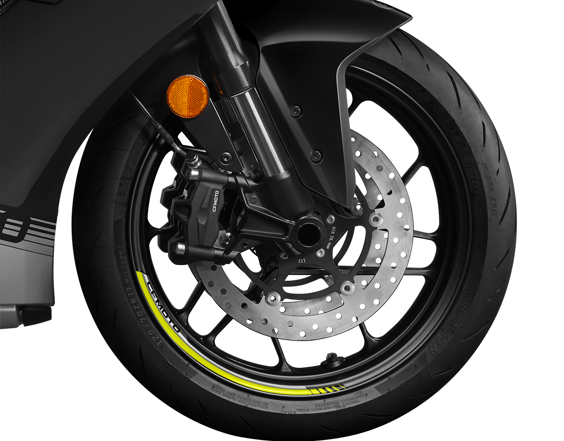 CF Moto VOOM 500SR, 4 Xi Lanh Thẳng Hàng, Retro Sport Độc Đáo tại Quảng Trị