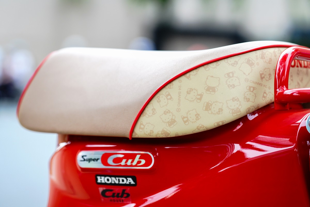 Honda Super Cub 110ABS Hello Kitty Edition, Made In Japan tại Quảng Trị