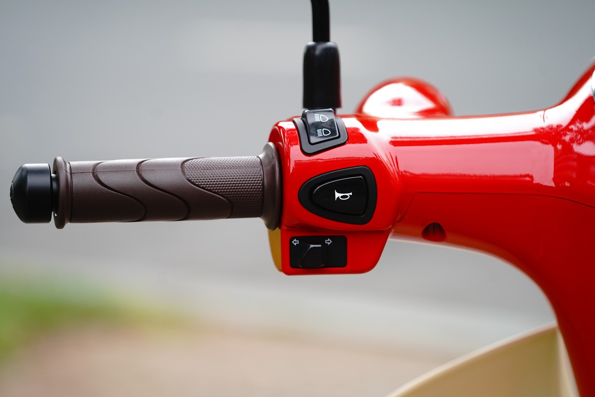 Honda Super Cub 110ABS Hello Kitty Edition, Made In Japan tại Quảng Trị