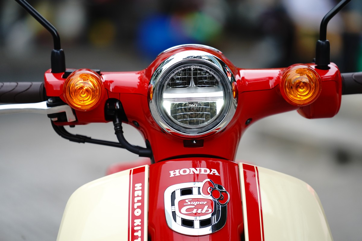 Honda Super Cub 110ABS Hello Kitty Edition, Made In Japan tại Quảng Trị