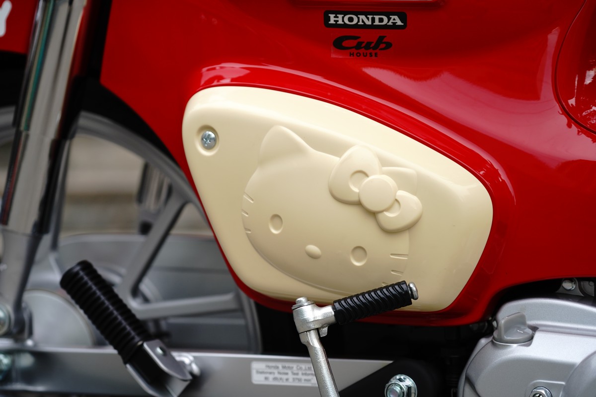 Honda Super Cub 110ABS Hello Kitty Edition, Made In Japan tại Quảng Trị