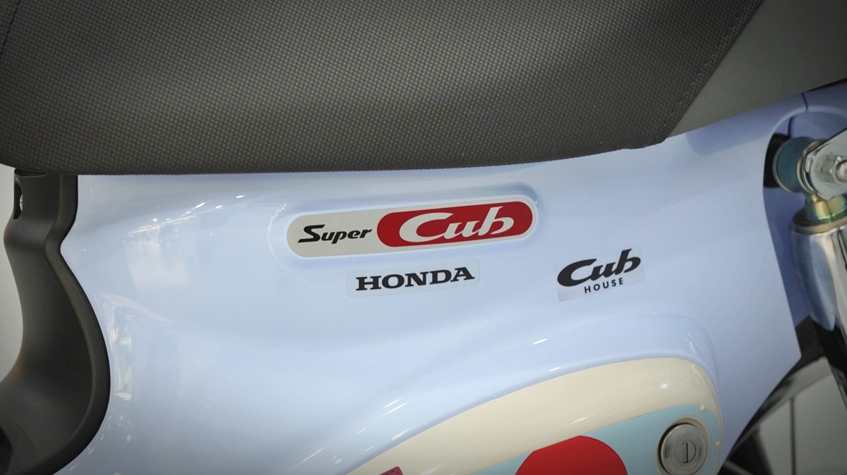 Honda Cub 110 Fujisan bản giới hạn tại Quảng Trị - Thiết kế đậm chất Nhật Bản