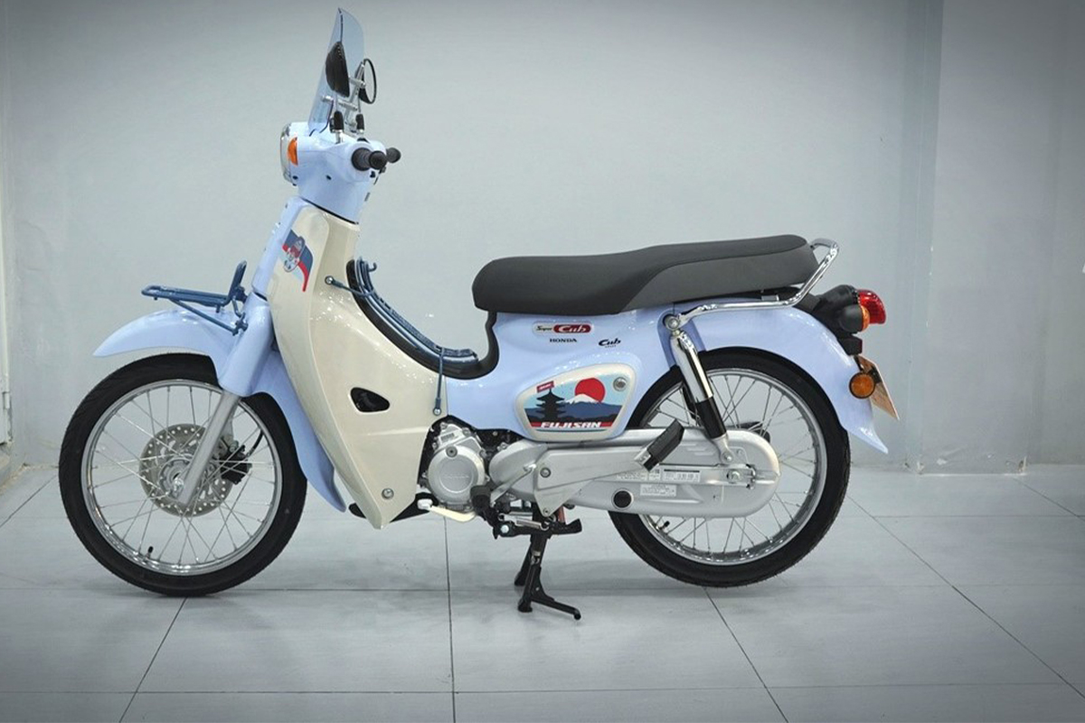 Honda Cub 110 Fujisan bản giới hạn tại Quảng Trị - Thiết kế đậm chất Nhật Bản
