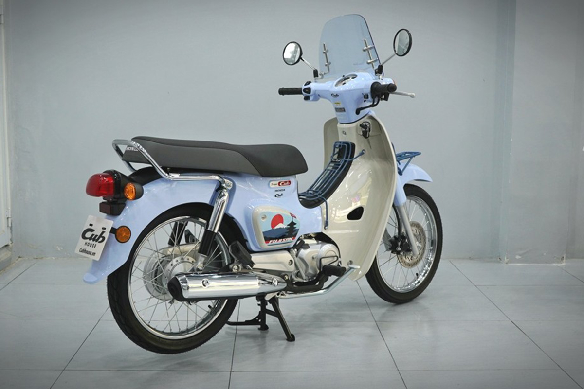 Honda Cub 110 Fujisan bản giới hạn tại Quảng Trị - Thiết kế đậm chất Nhật Bản