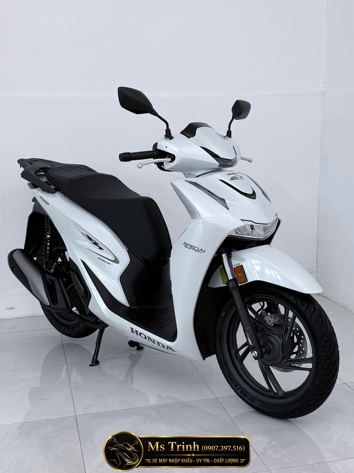 Honda SH150i Special Edition Standard nhập HMR Ý màu trắng tại Quảng Trị: Giá trị nằm trong từng chi tiết nguyên bản