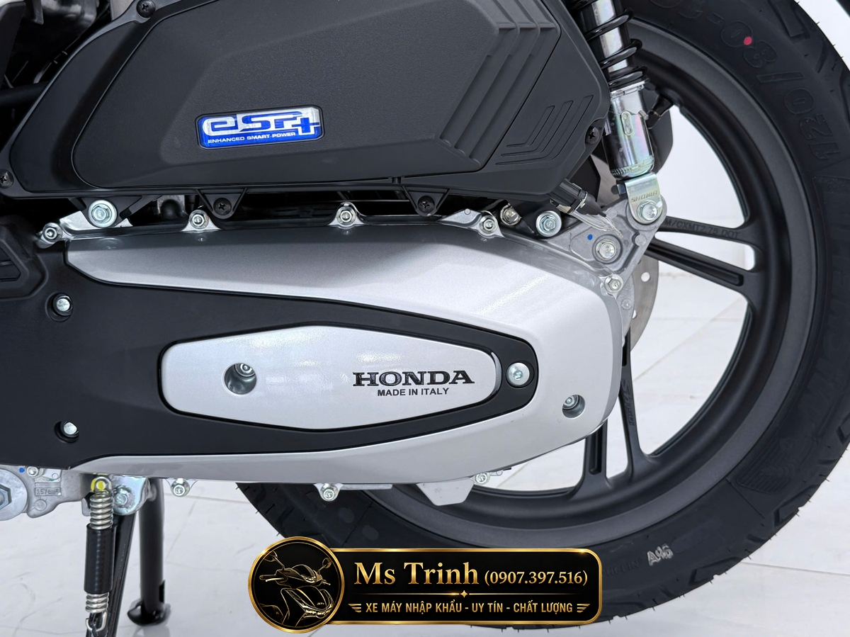 Honda SH150i Special Edition Standard nhập HMR Ý màu trắng tại Quảng Trị: Giá trị nằm trong từng chi tiết nguyên bản
