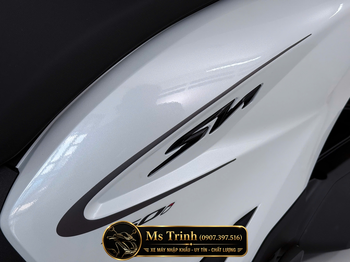 Honda SH150i Special Edition Standard nhập HMR Ý màu trắng tại Quảng Trị: Giá trị nằm trong từng chi tiết nguyên bản
