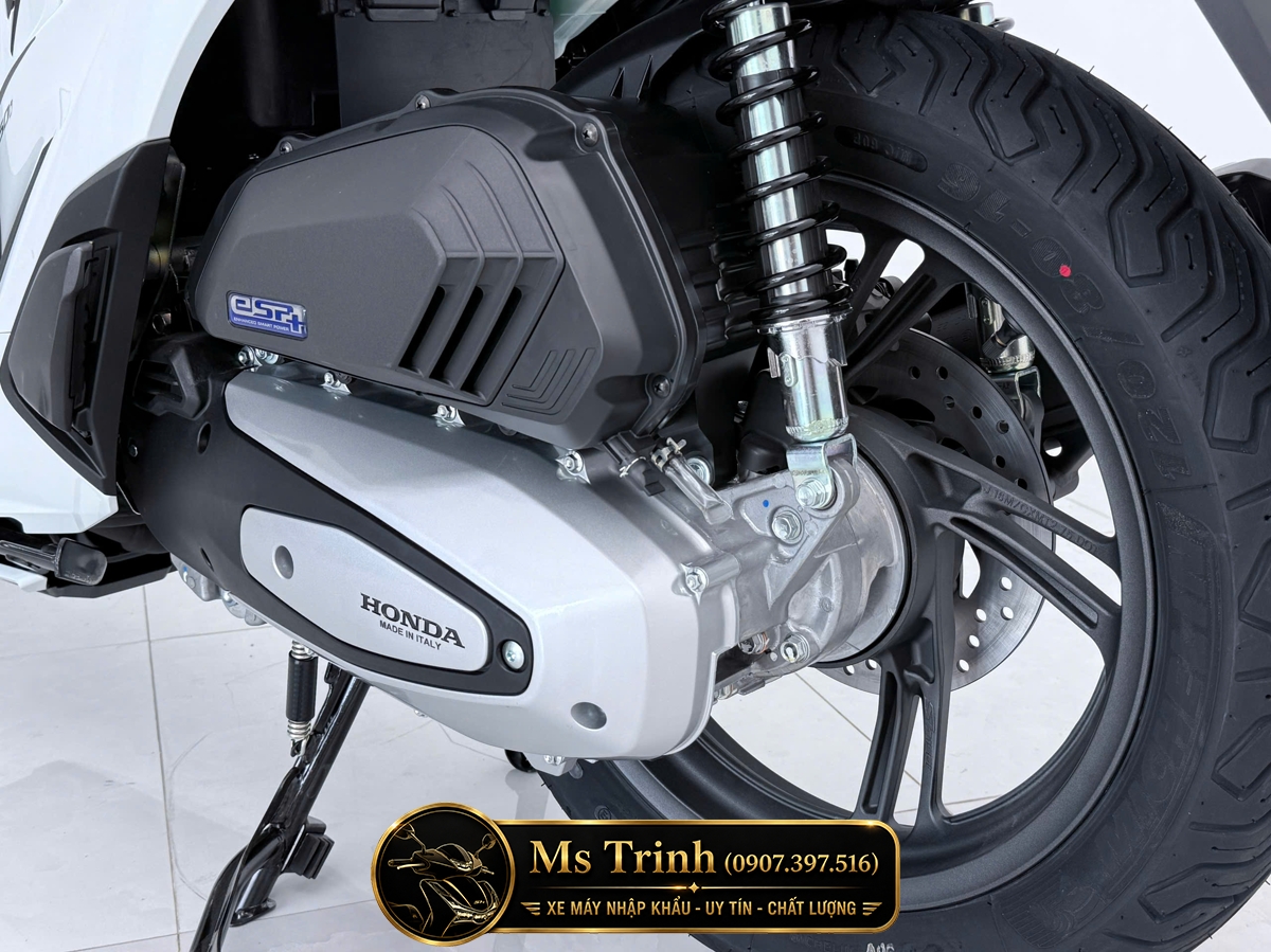 Honda SH150i Special Edition Standard nhập HMR Ý màu trắng tại Quảng Trị: Giá trị nằm trong từng chi tiết nguyên bản