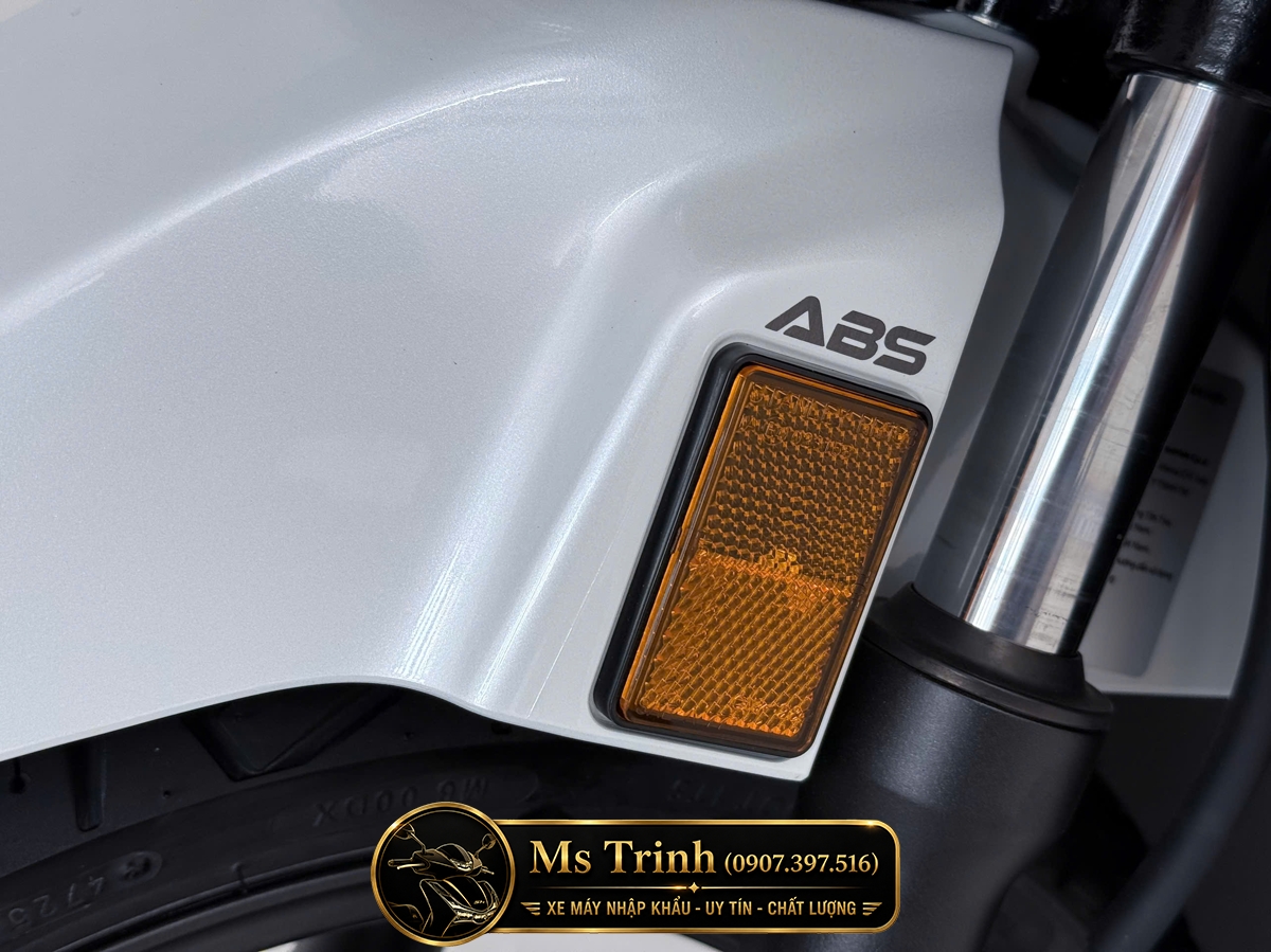Honda SH150i Special Edition Standard nhập HMR Ý màu trắng tại Quảng Trị: Giá trị nằm trong từng chi tiết nguyên bản