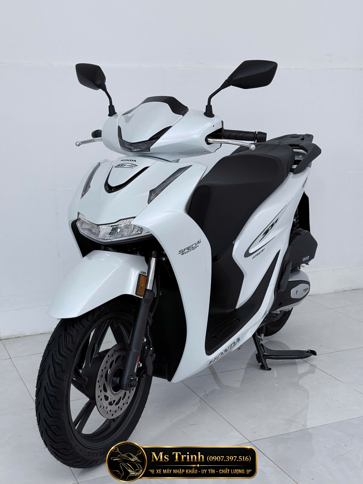 Honda SH150i Special Edition Standard nhập HMR Ý màu trắng tại Quảng Trị: Giá trị nằm trong từng chi tiết nguyên bản