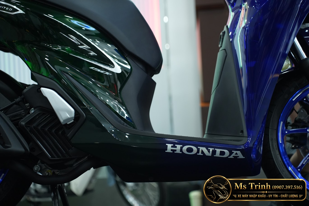 Honda SH150i Vetro Sapphire - Green tại Quảng Trị: SH Ý 2 trong 1 giới hạn 200 xe