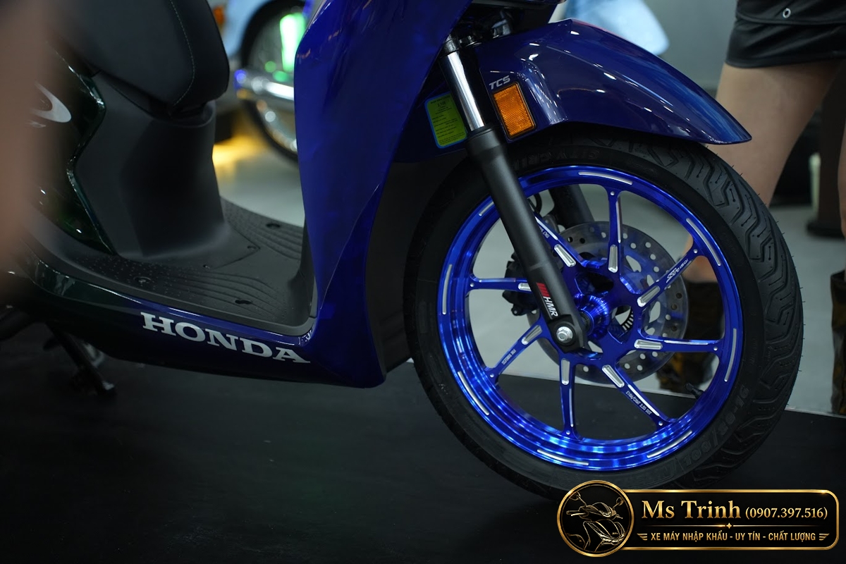 Honda SH150i Vetro Sapphire - Green tại Quảng Trị: SH Ý 2 trong 1 giới hạn 200 xe