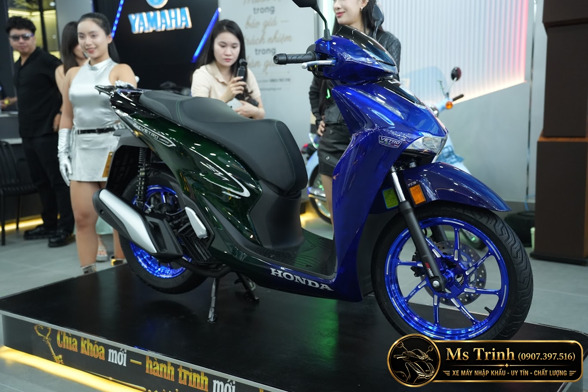 Honda SH150i Vetro Sapphire - Green tại Quảng Trị: SH Ý 2 trong 1 giới hạn 200 xe
