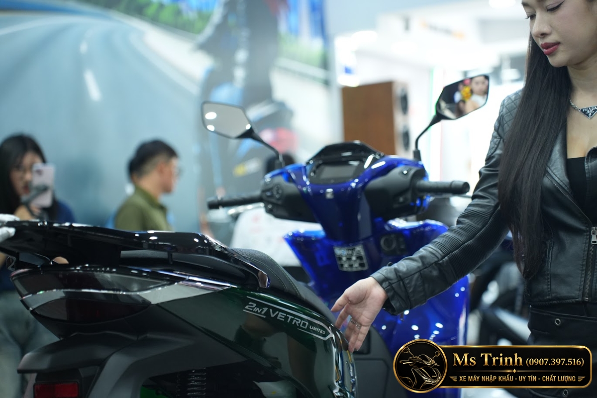 Honda SH150i Vetro Sapphire - Green tại Quảng Trị: SH Ý 2 trong 1 giới hạn 200 xe