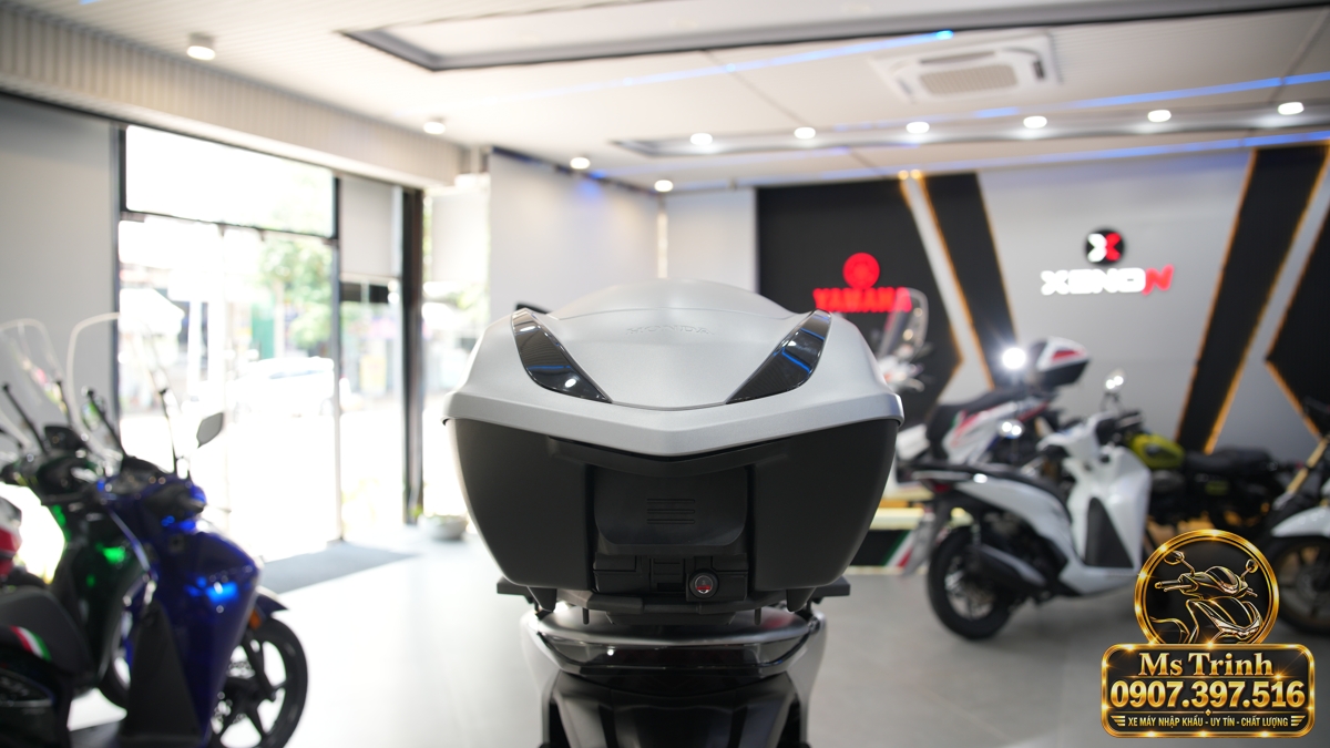 Honda SH150i Ý xám bạc 2027 tại Quảng Trị - Nhập Ý, tem vàng sang trọng, giá tốt