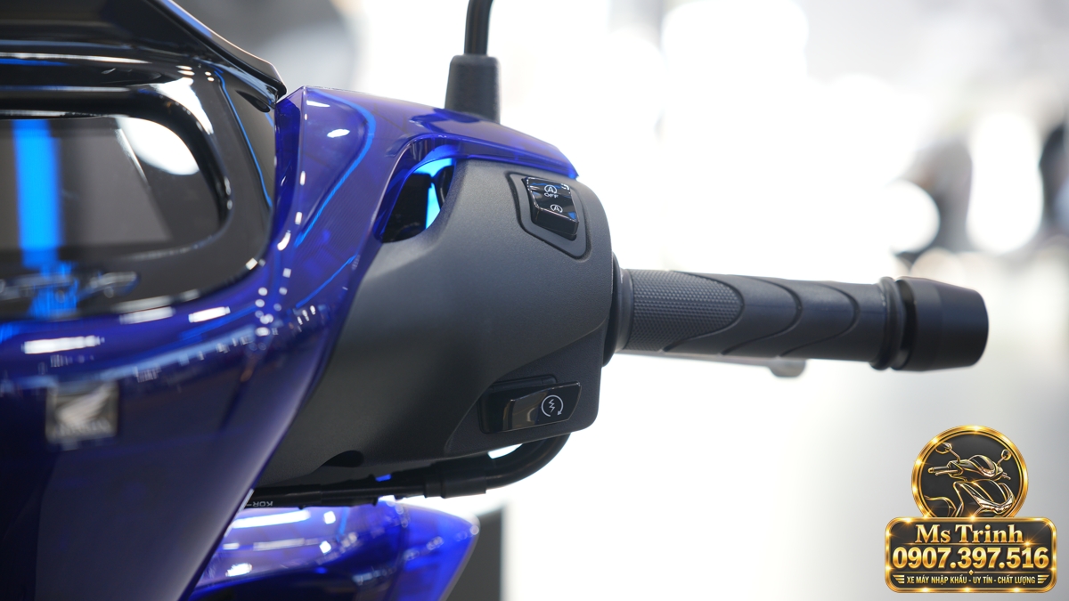 Honda SH150 Vetro Blue 2027 tại Quảng Trị - Xanh Sapphire trong suốt, nhập Ý sang trọng