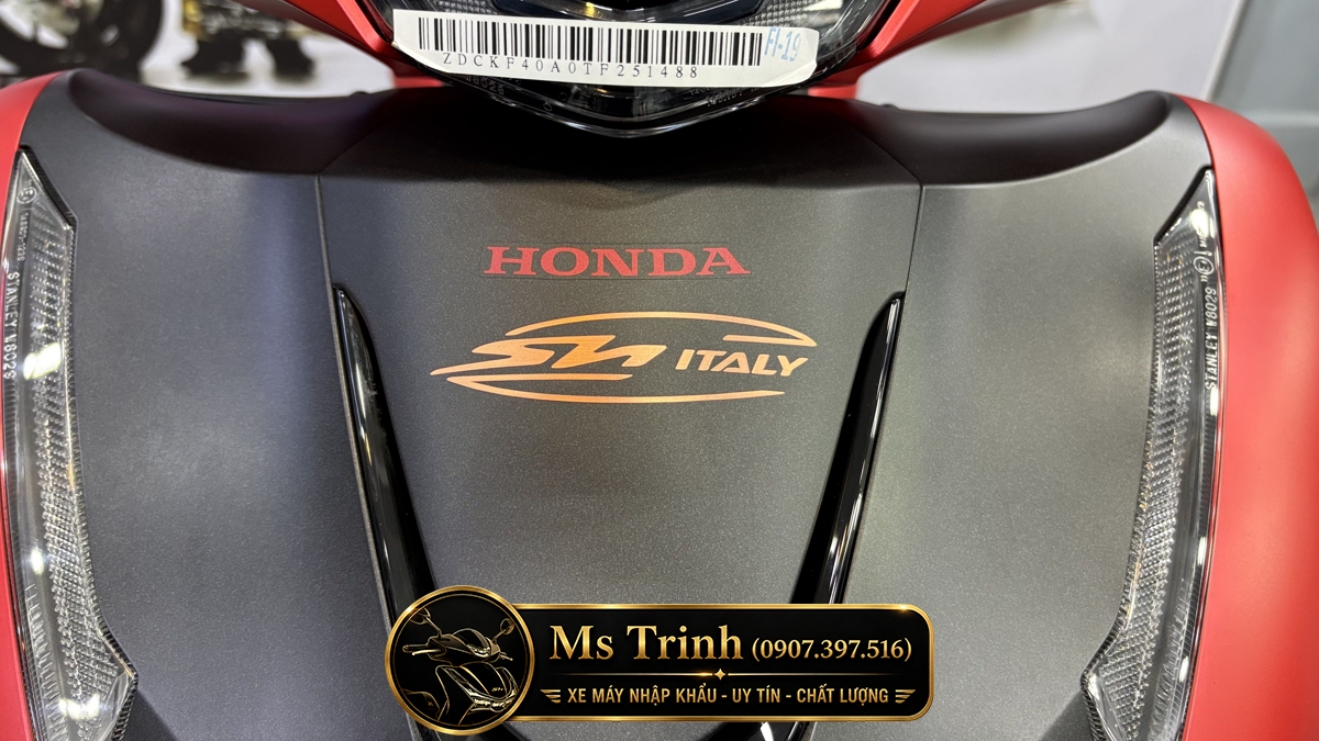 Honda SH150 Ý 2026 màu đỏ Sporty New Concept tại Quảng Trị: Giá trị khác biệt của một chiếc SH nhập khẩu