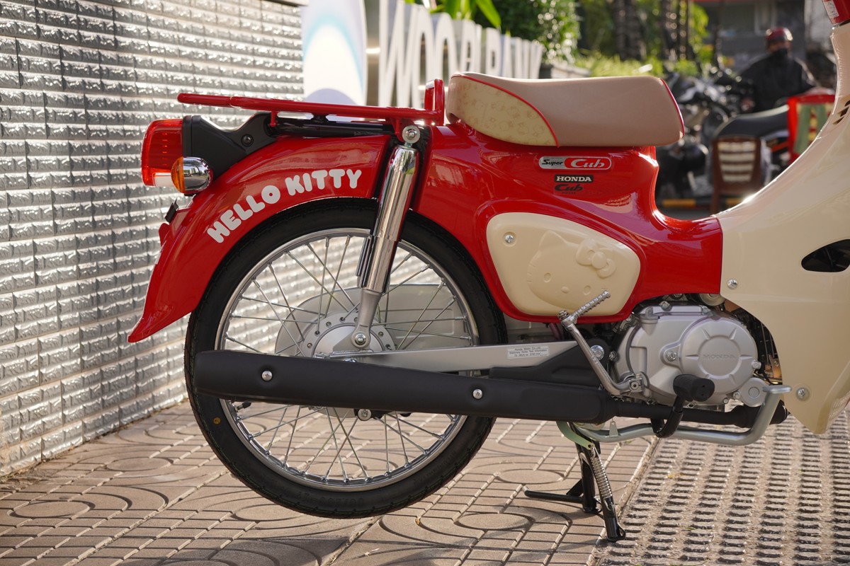 Honda Super Cub 50cc Hello Kitty Edition, Made In Japan, Hàng Hiếm tại Quảng Trị