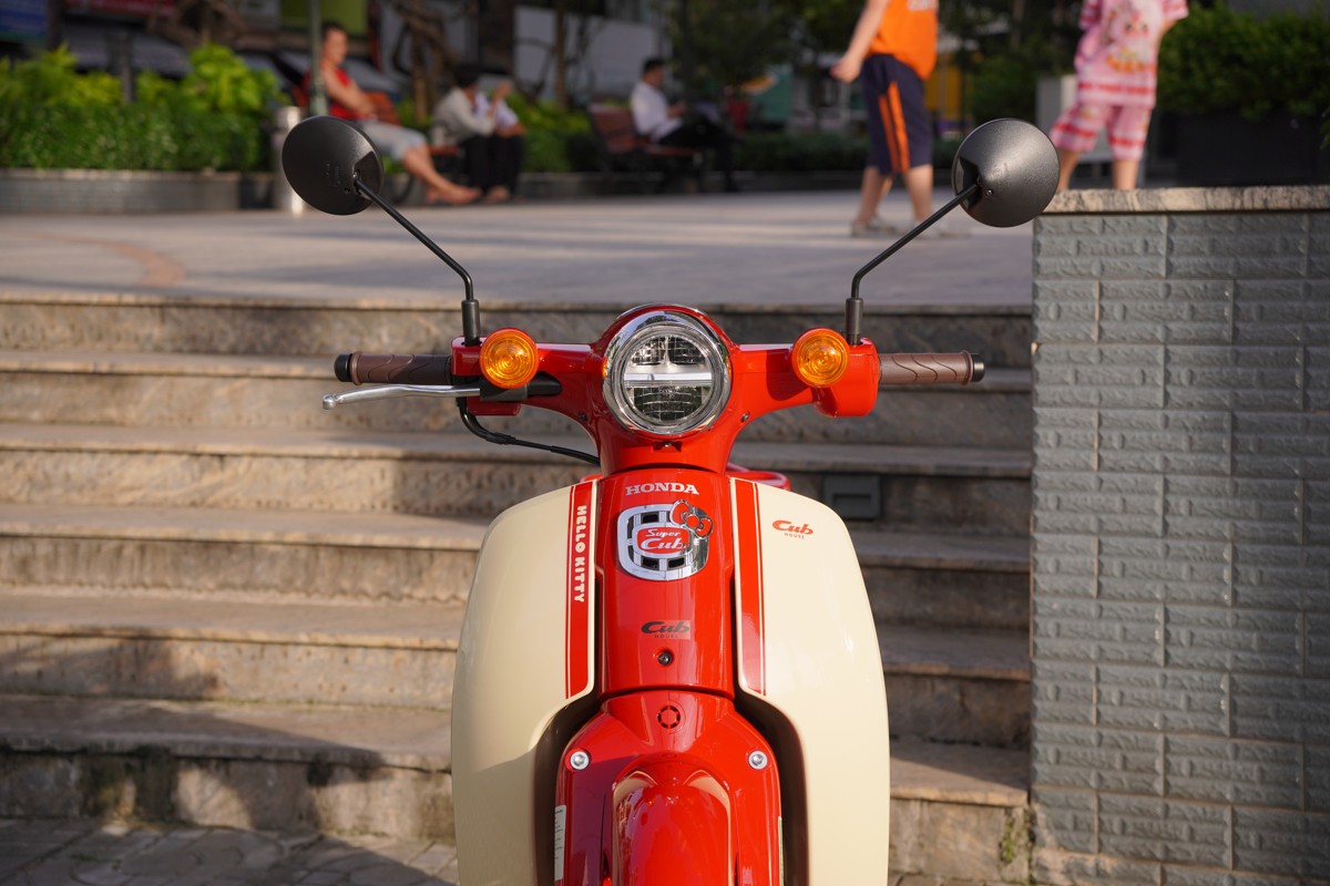 Honda Super Cub 50cc Hello Kitty Edition, Made In Japan, Hàng Hiếm tại Quảng Trị