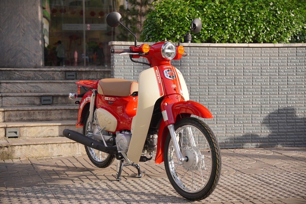 Honda Super Cub 50cc Hello Kitty Edition, Made In Japan, Hàng Hiếm tại Quảng Trị