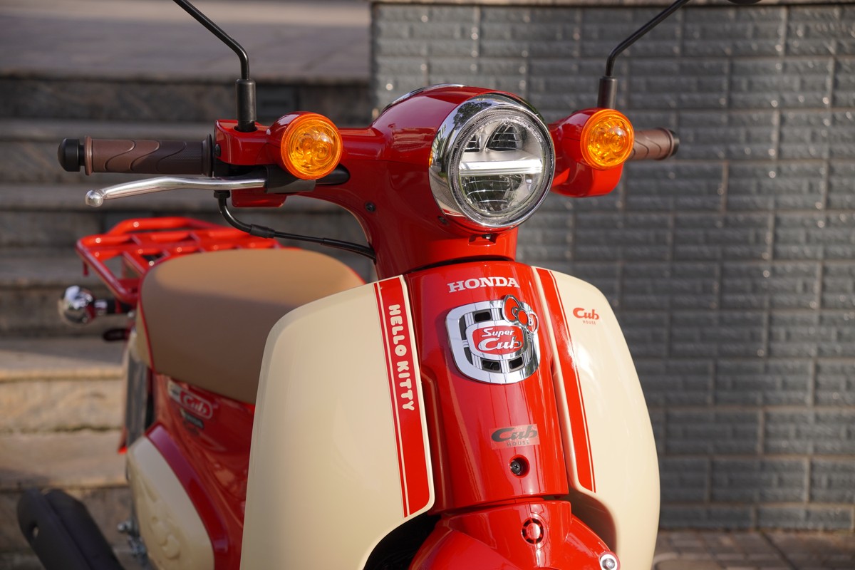 Honda Super Cub 50cc Hello Kitty Edition, Made In Japan, Hàng Hiếm tại Quảng Trị