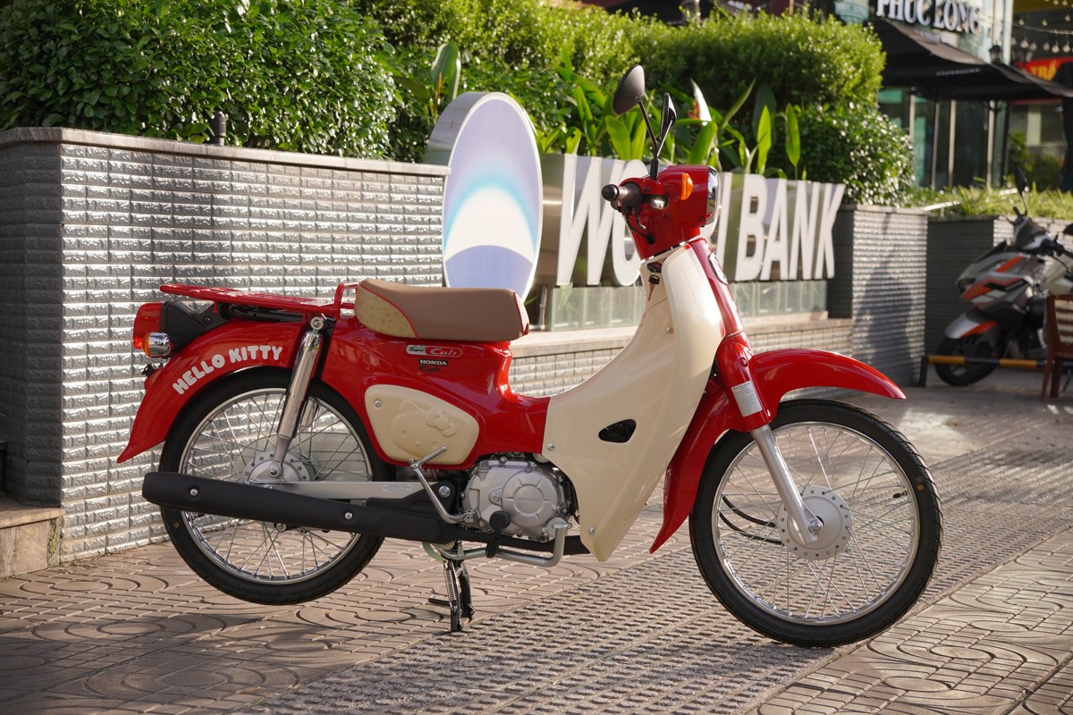 Honda Super Cub 50cc Hello Kitty Edition, Made In Japan, Hàng Hiếm tại Quảng Trị