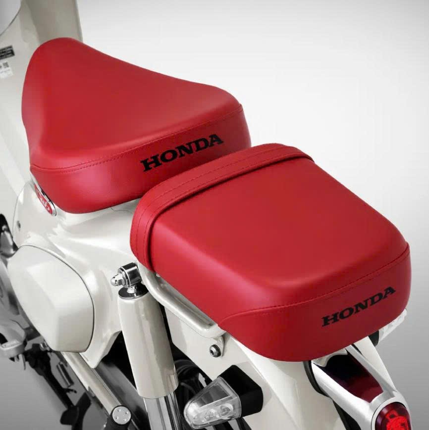 Honda Super Cub 125 Custom Edition Thái Lan 2025 màu trắng tại Quảng Trị