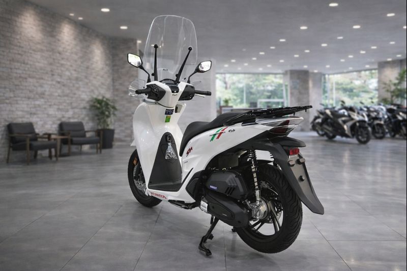 Honda SH150 trắng pha lê nhập Ý 2026 tại Quảng Trị - Sport Edition chính ngạch, chuẩn chất Ý