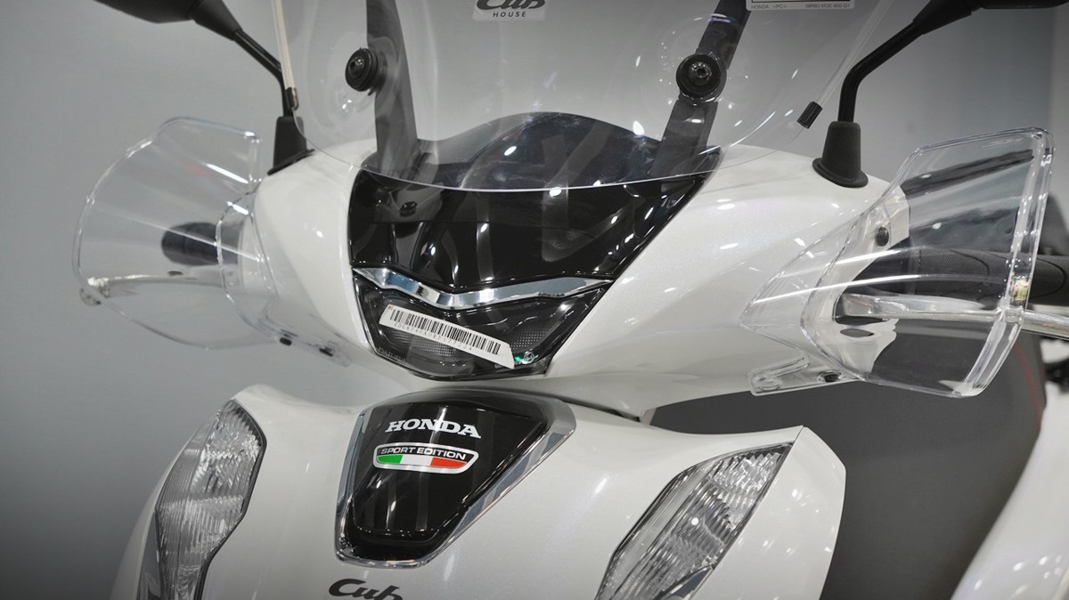 Honda SH150 trắng pha lê nhập Ý 2026 tại Quảng Trị - Sport Edition chính ngạch, chuẩn chất Ý