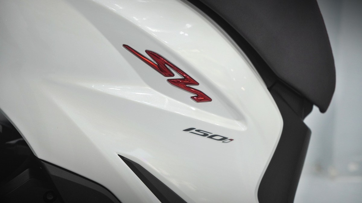 Honda SH150 trắng pha lê nhập Ý 2026 tại Quảng Trị - Sport Edition chính ngạch, chuẩn chất Ý