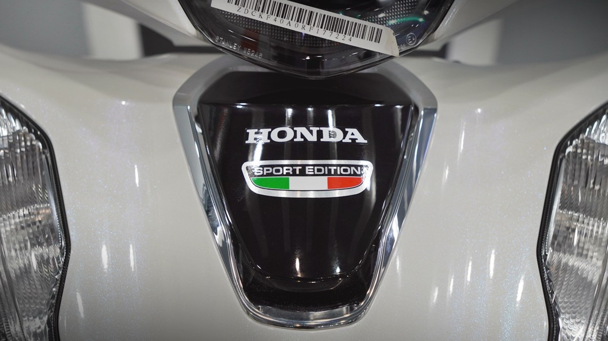 Honda SH150 trắng pha lê nhập Ý 2026 tại Quảng Trị - Sport Edition chính ngạch, chuẩn chất Ý