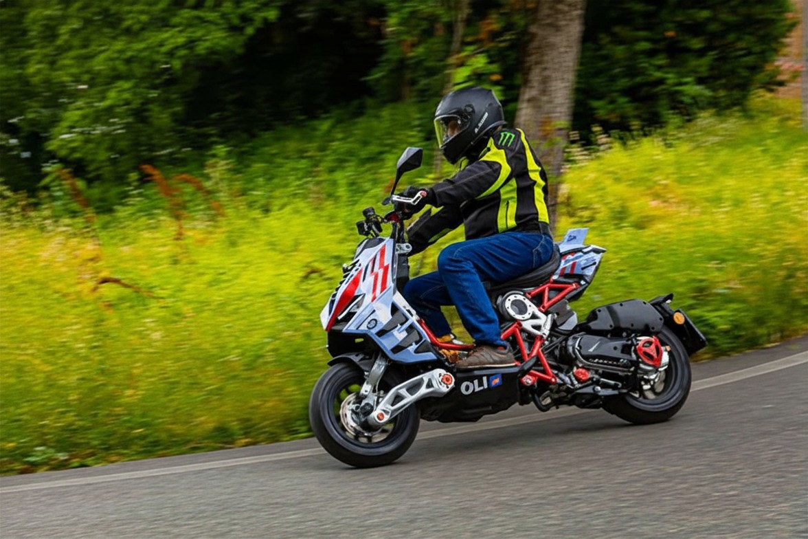 Italjet Dragster 300 Gresini Racing Tại Quảng Trị - Chiếc Scooter Ý Khiến Dân Chơi Xe Phải Ngoái Nhìn