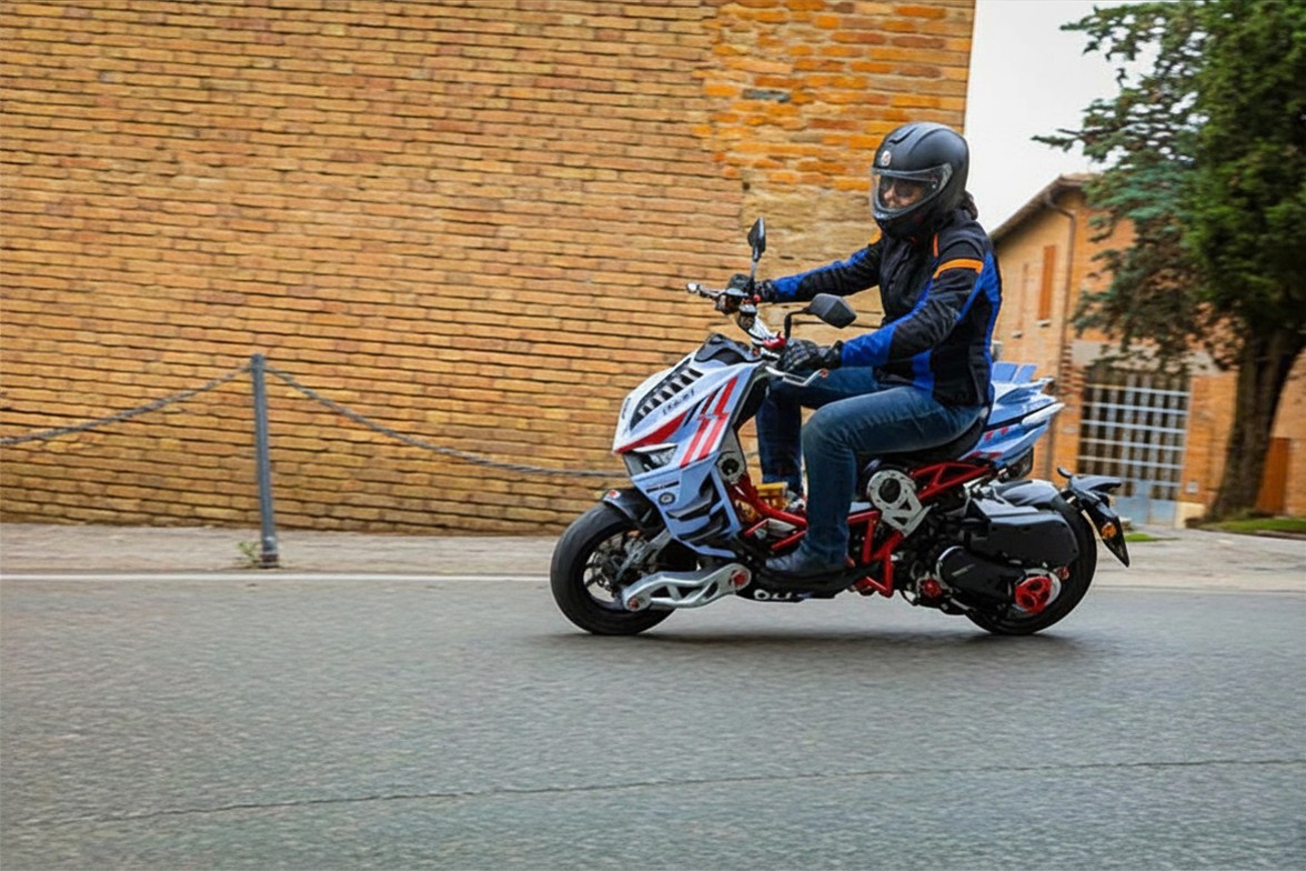 Italjet Dragster 300 Gresini Racing Tại Quảng Trị - Chiếc Scooter Ý Khiến Dân Chơi Xe Phải Ngoái Nhìn