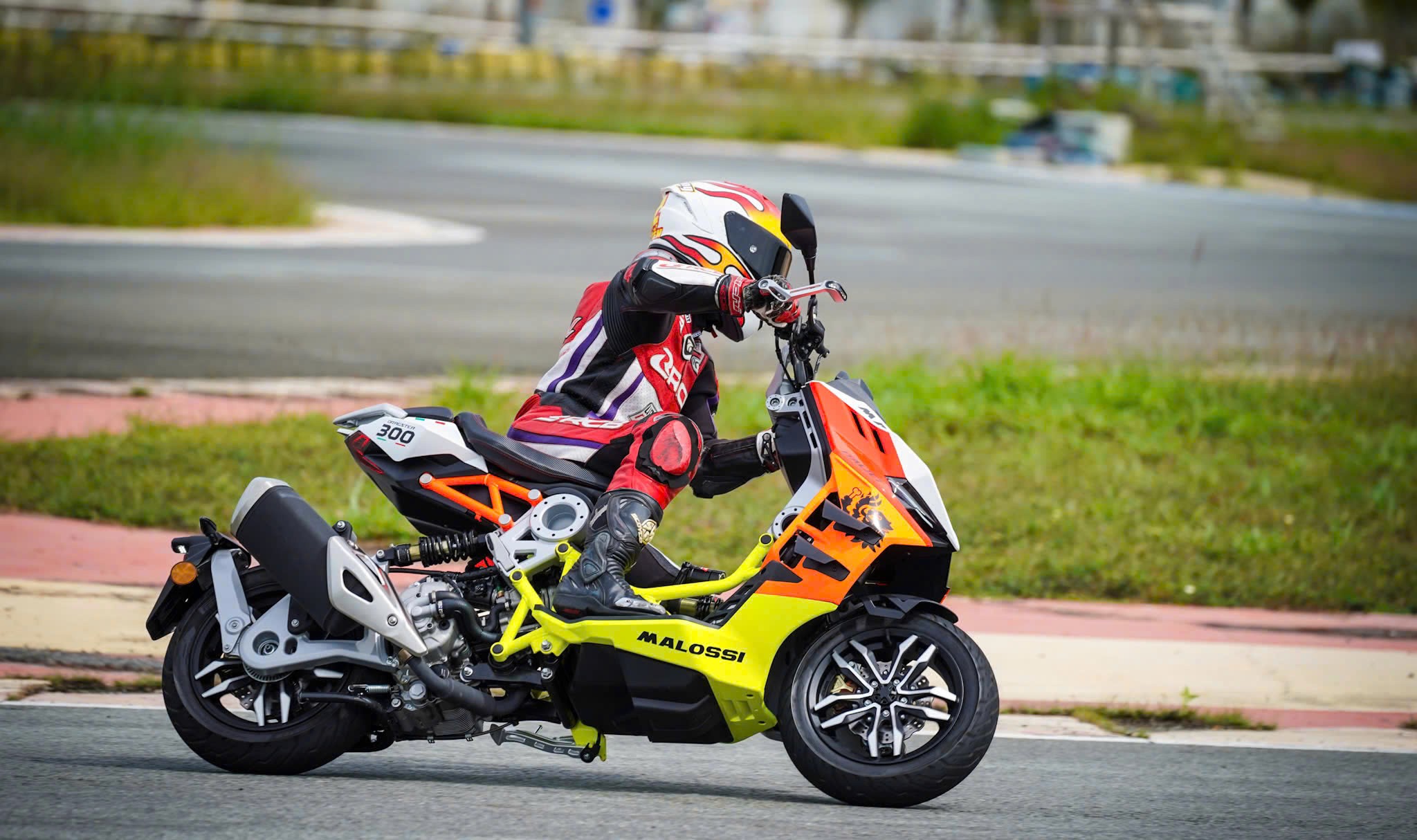 Italjet Dragster 300 Malossi, Xe Tay Ga Đua Nội Thành Thương Hiệu Italy tại Quảng Trị