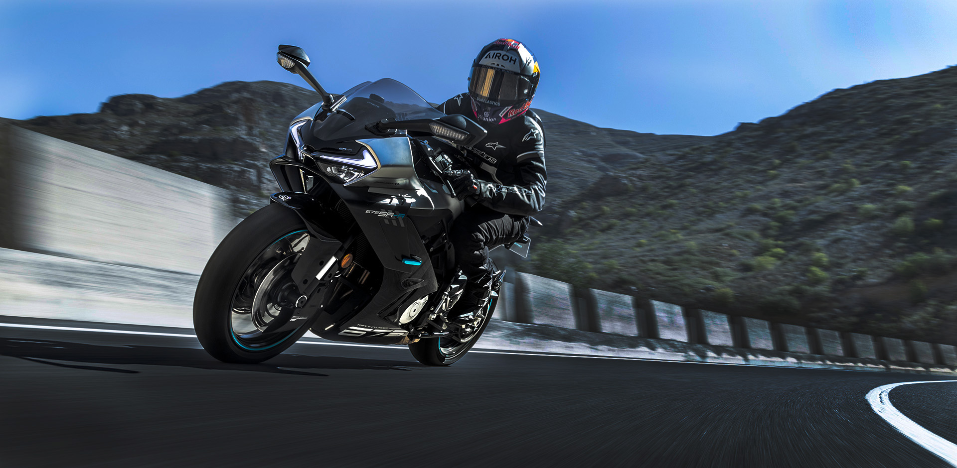 CF Moto 675SR-R 2025 3 Xi Lanh Ngang, Siêu Thể Thao, Giá Rẻ tại Quảng Trị