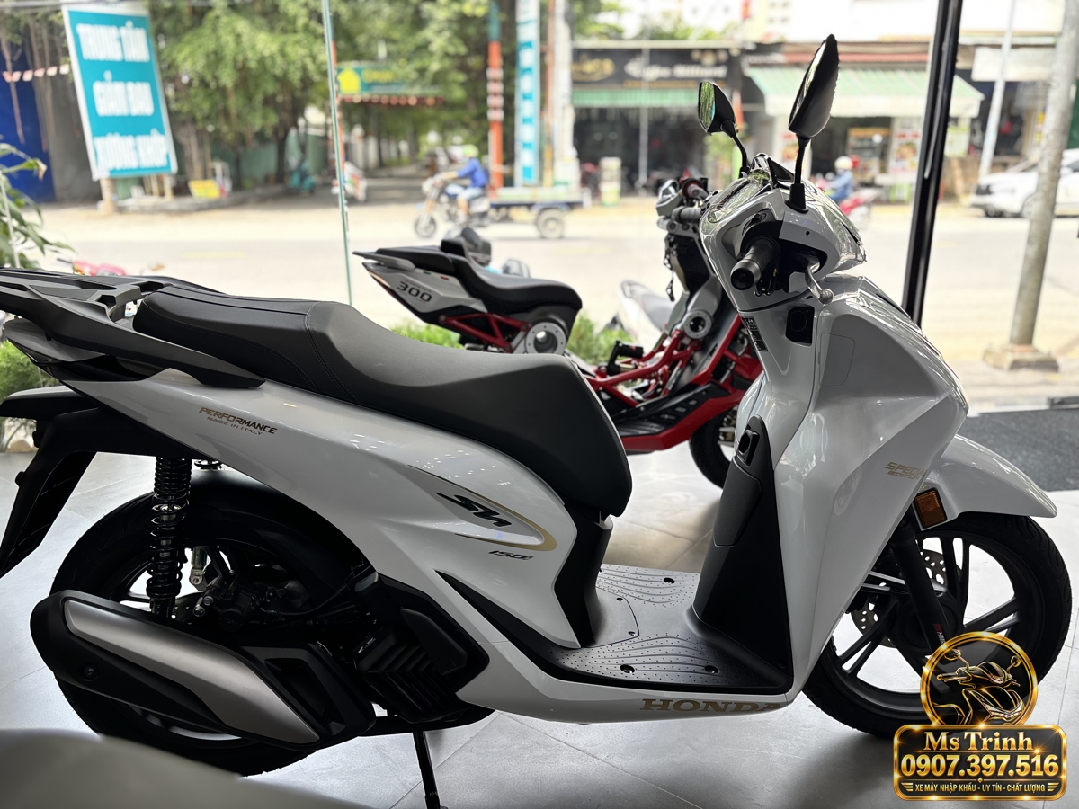 SH150i Ý 2027 màu trắng tại Quảng Trị - Nhập khẩu nguyên chiếc, thiết kế sang trọng, giá tốt
