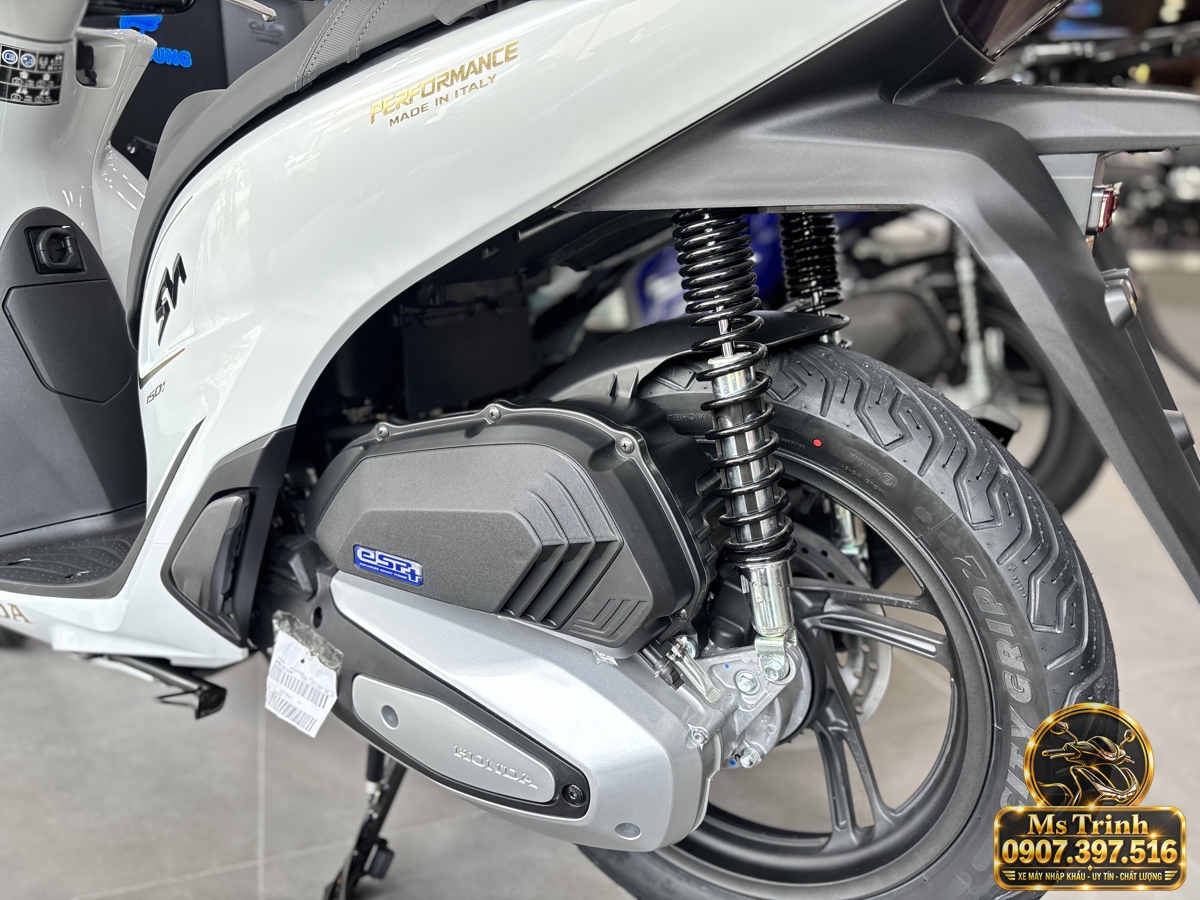 SH150i Ý 2027 màu trắng tại Quảng Trị - Nhập khẩu nguyên chiếc, thiết kế sang trọng, giá tốt