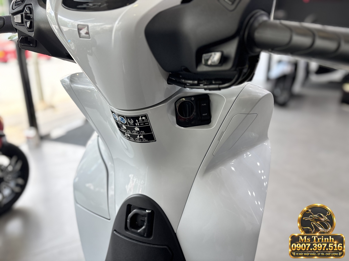 SH150i Ý 2027 màu trắng tại Quảng Trị - Nhập khẩu nguyên chiếc, thiết kế sang trọng, giá tốt