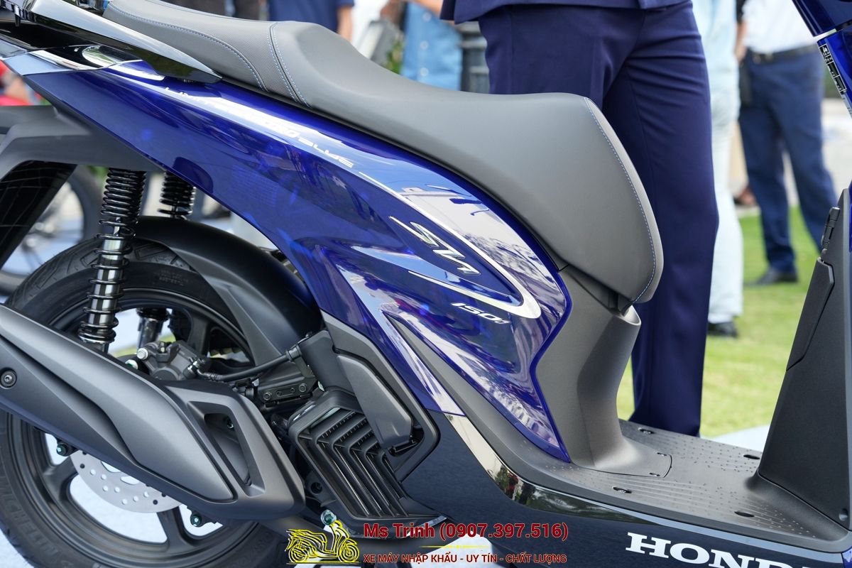 Honda SH150 Vetro Blue 2026 Limited Edition - Siêu phẩm SH Ý dàn áo xanh trong suốt cực hiếm tại Quảng Trị