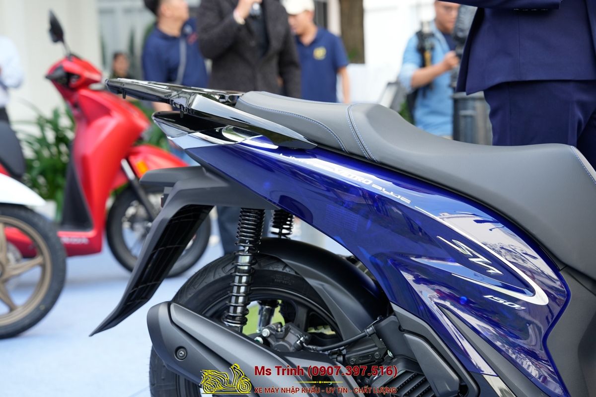 Honda SH150 Vetro Blue 2026 Limited Edition - Siêu phẩm SH Ý dàn áo xanh trong suốt cực hiếm tại Quảng Trị