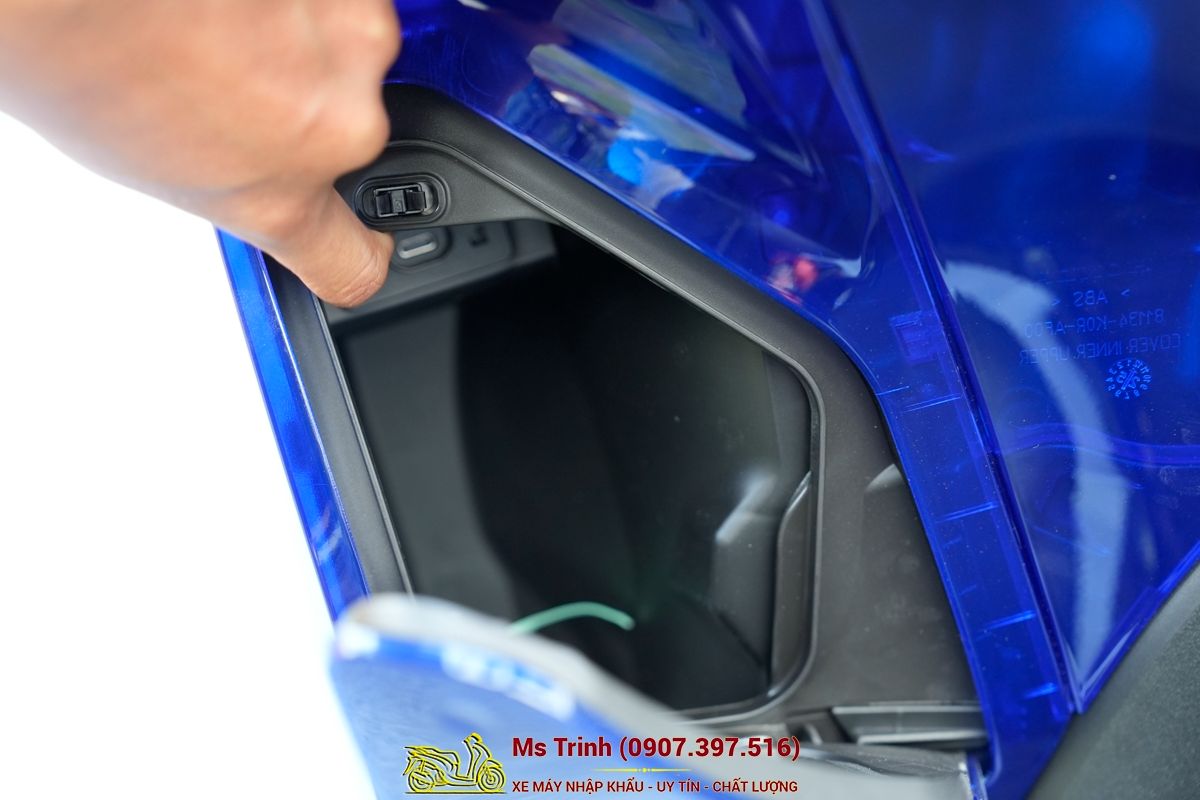Honda SH150 Vetro Blue 2026 Limited Edition - Siêu phẩm SH Ý dàn áo xanh trong suốt cực hiếm tại Quảng Trị
